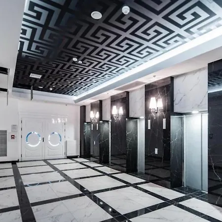 Hanza Tower Family 20 & Pool & Jacussi Appartamento